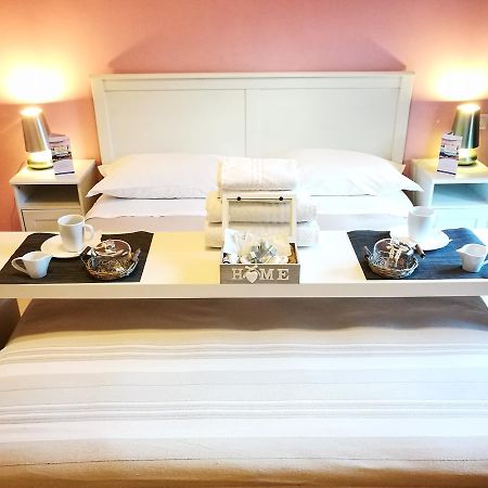 Antica Aria Di Roma Bed & Breakfast エクステリア 写真